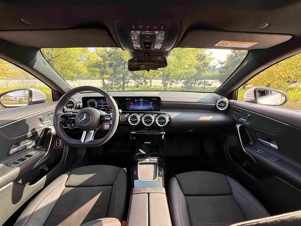 Mercedes-Benz A-Класс 2024