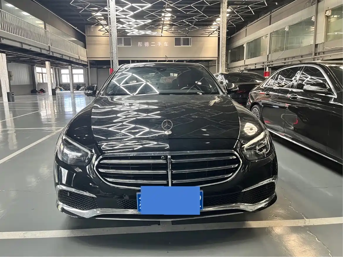 Mercedes-Benz E-Класс 2021