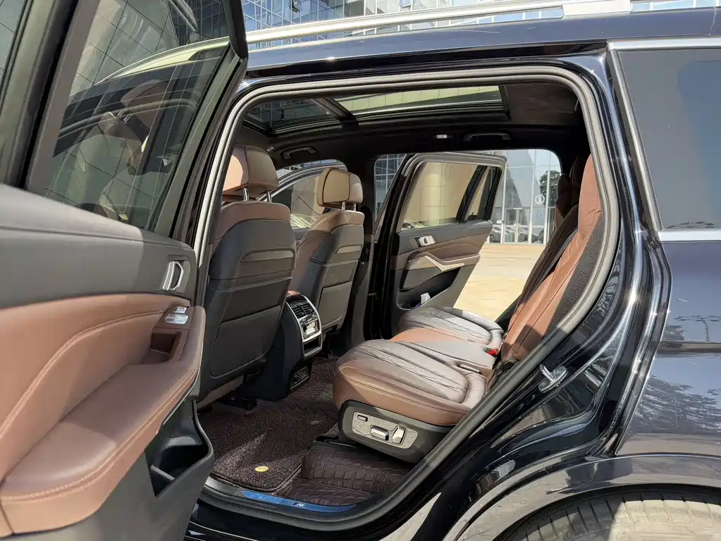 BMW X7 2020