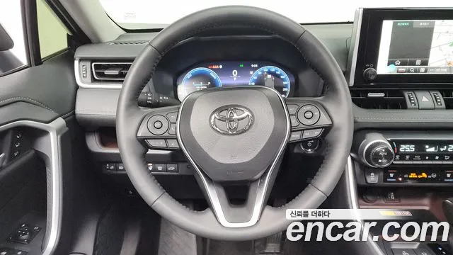Toyota RAV4 2025