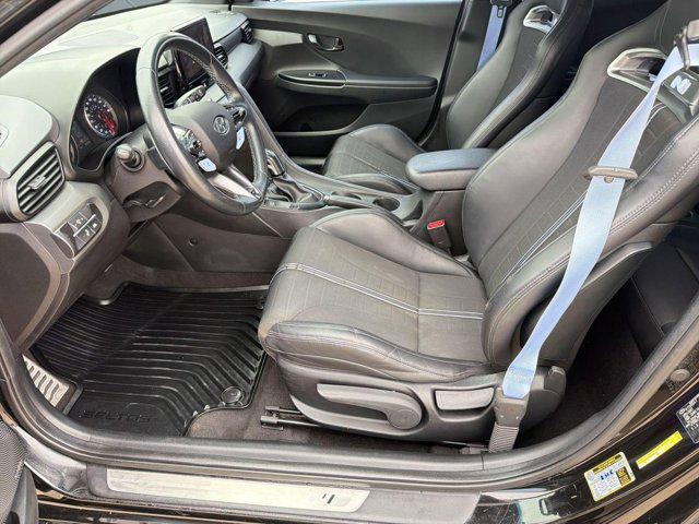Hyundai Veloster 2022