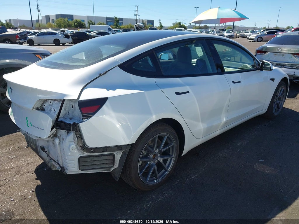 Tesla Model 3 2022