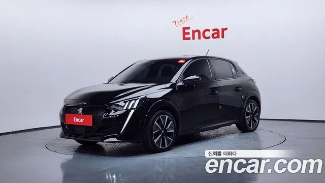 Peugeot 208 2021