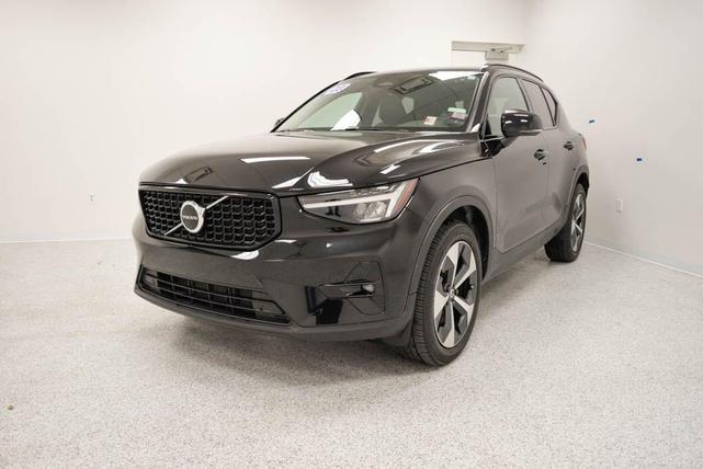 Volvo XC40 2023