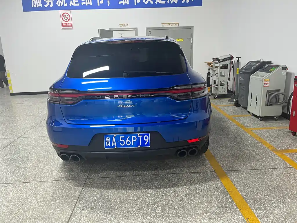 Porsche Macan 2021