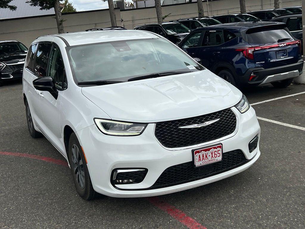 Chrysler Pacifica 2024