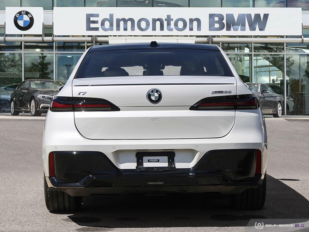 BMW i7 2023
