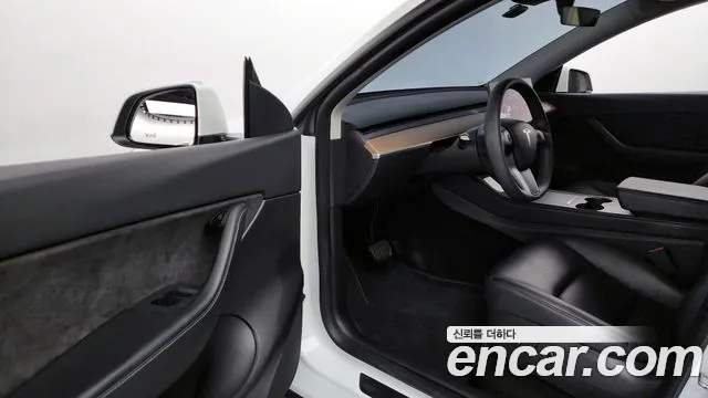 Tesla Model Y 2021
