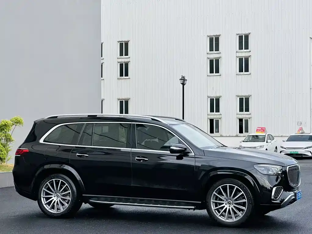 Mercedes-Benz GLS 2022