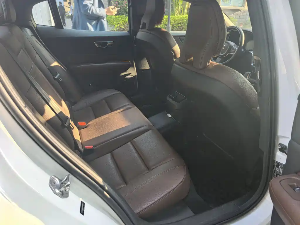Volvo S60 2021