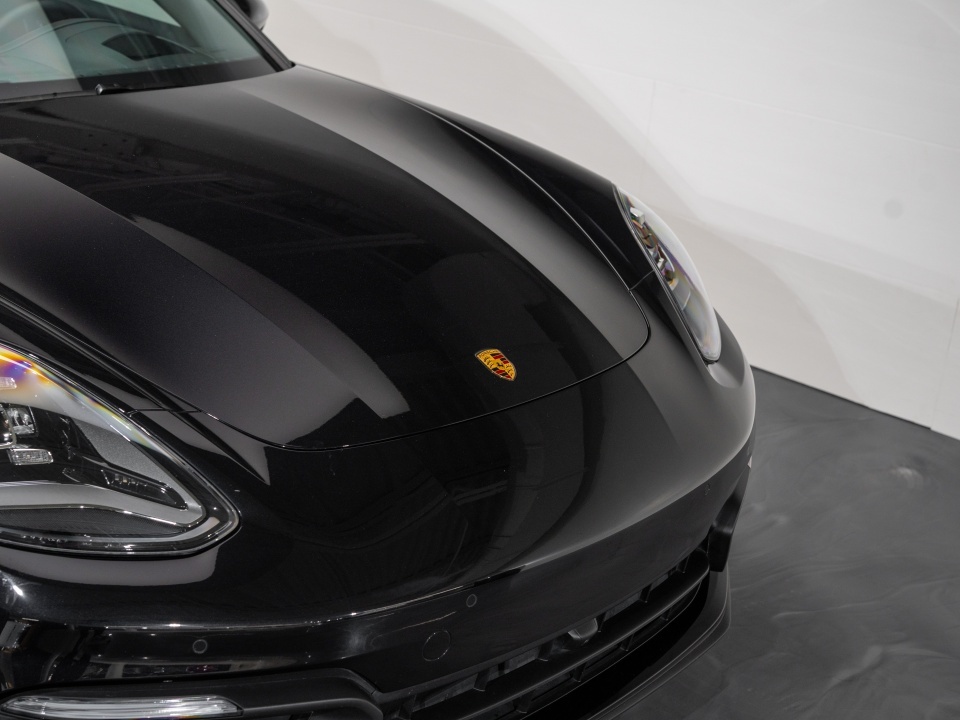 Porsche Panamera 2023
