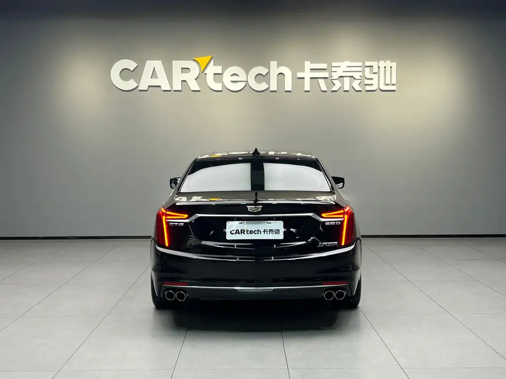 Cadillac CT6 2022