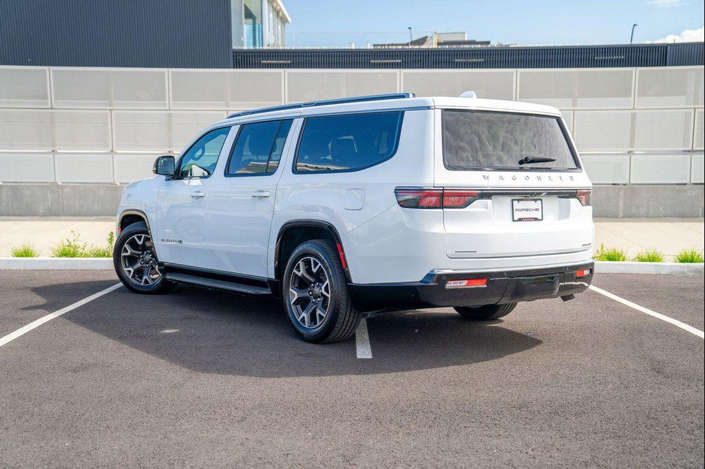 Jeep Wagoneer 2023