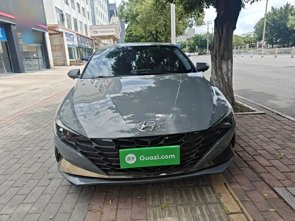 Hyundai Elantra 2021