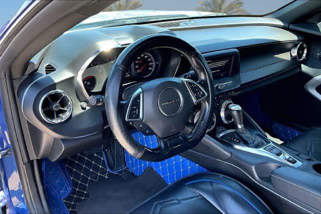 Chevrolet Camaro 2021