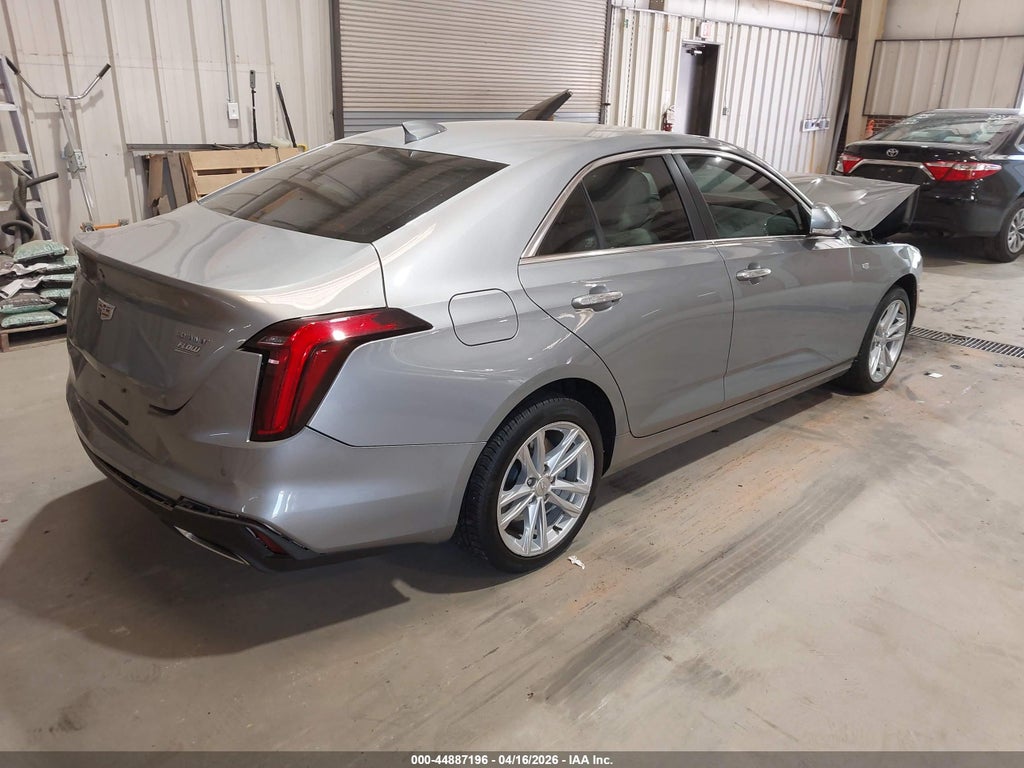 Cadillac CT4 2025