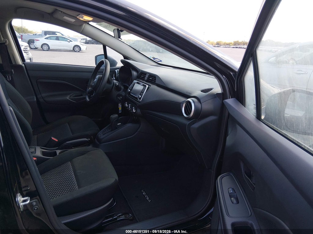 Nissan Versa 2024