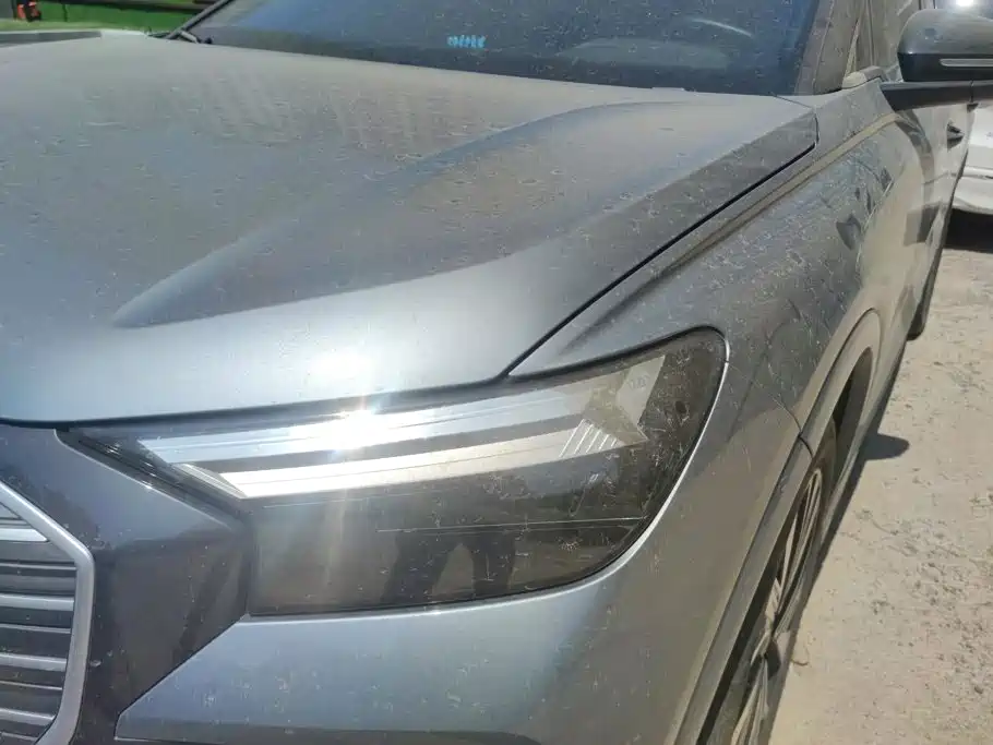 Audi Q4 e-tron 2025
