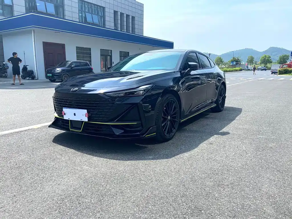 Changan UNI-V 2022