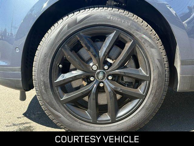 Land Rover Range Rover Velar 2026