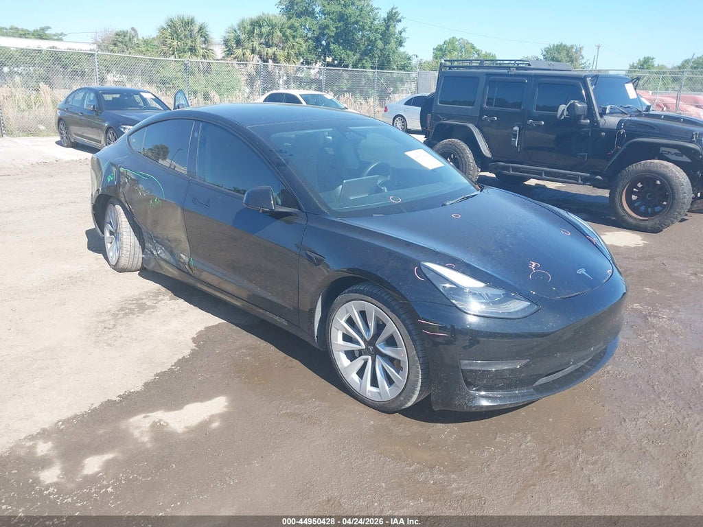 Tesla Model 3 2022