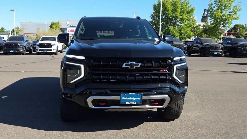 Chevrolet Suburban 2025
