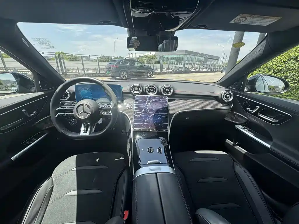 Mercedes-Benz C-Класс 2025