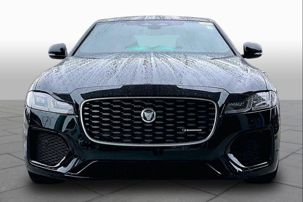 Jaguar XF 2024