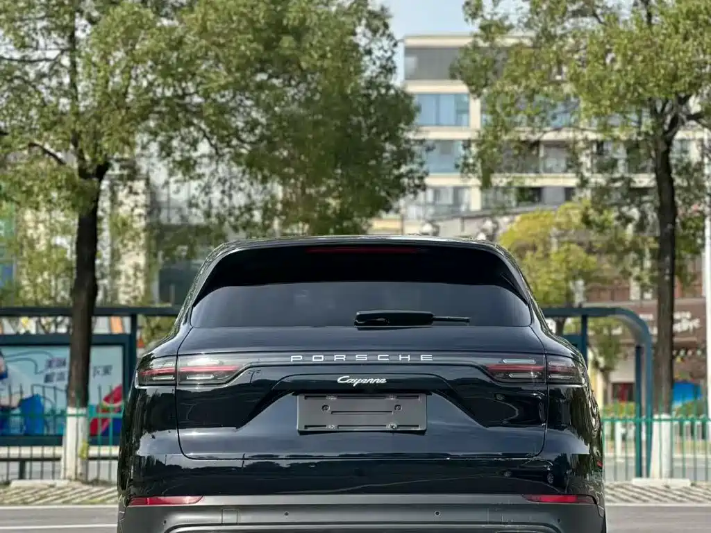Porsche Cayenne 2023