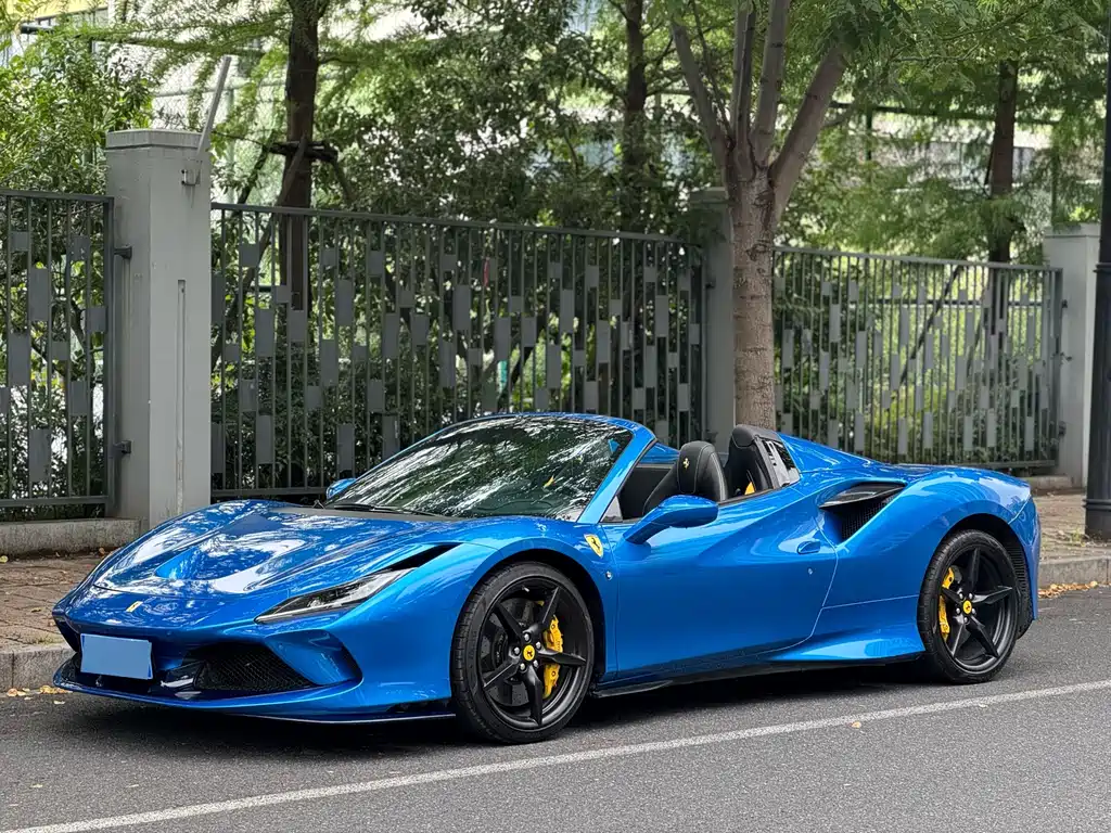 Ferrari F8 2021