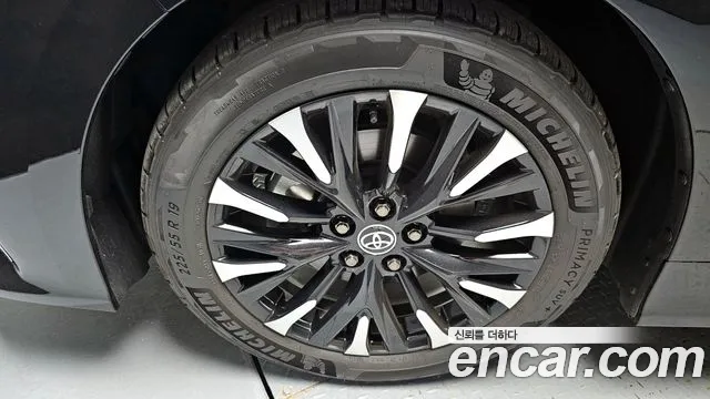 Toyota Alphard 2024