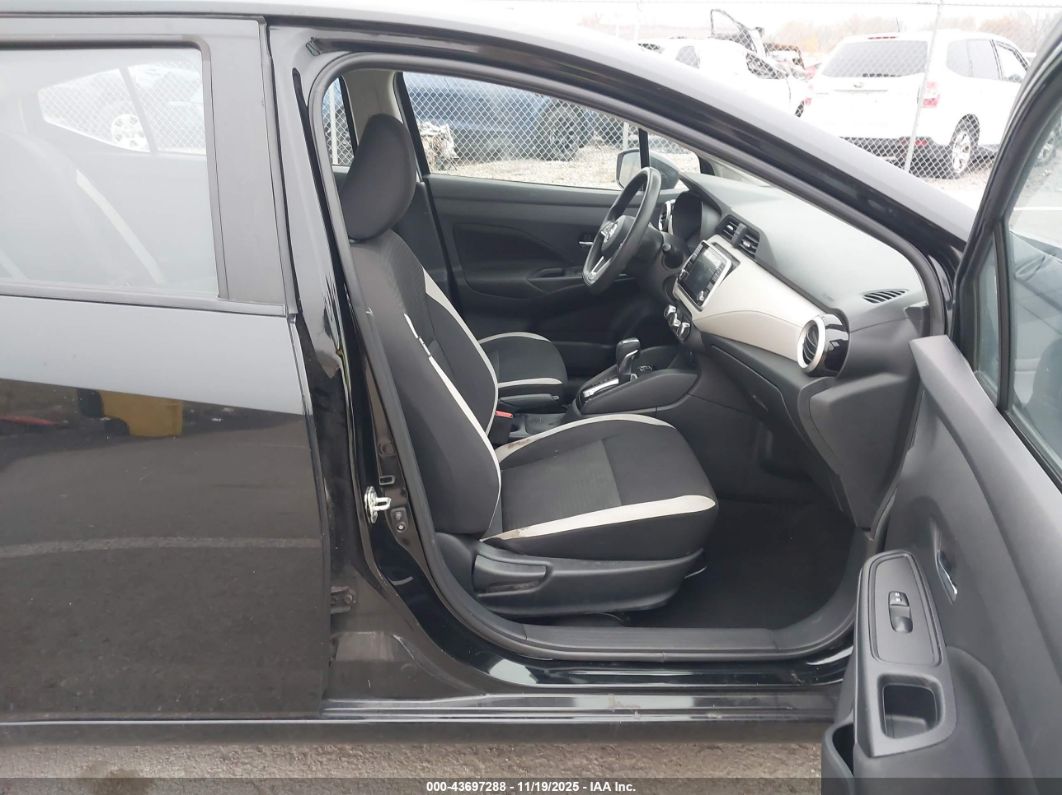 Nissan Versa 2021