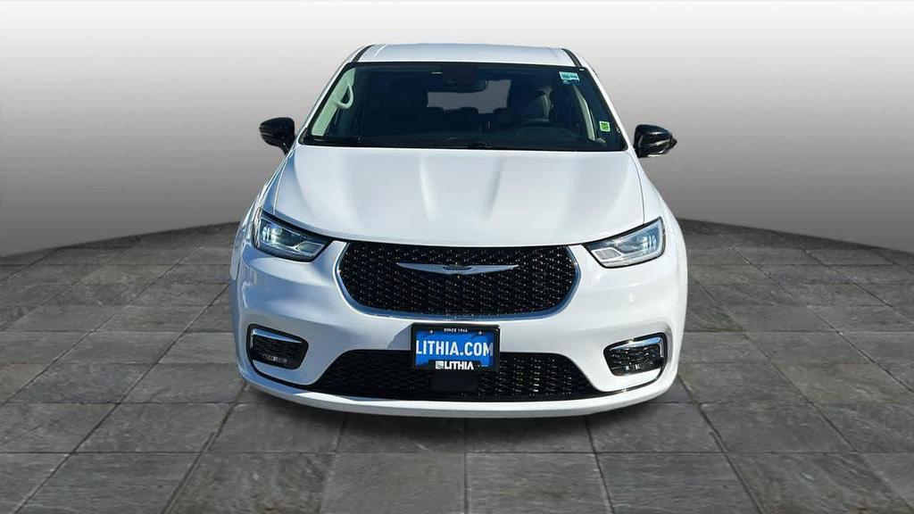 Chrysler Pacifica 2024
