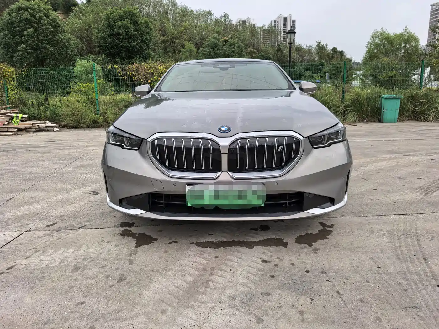 BMW i5 2024