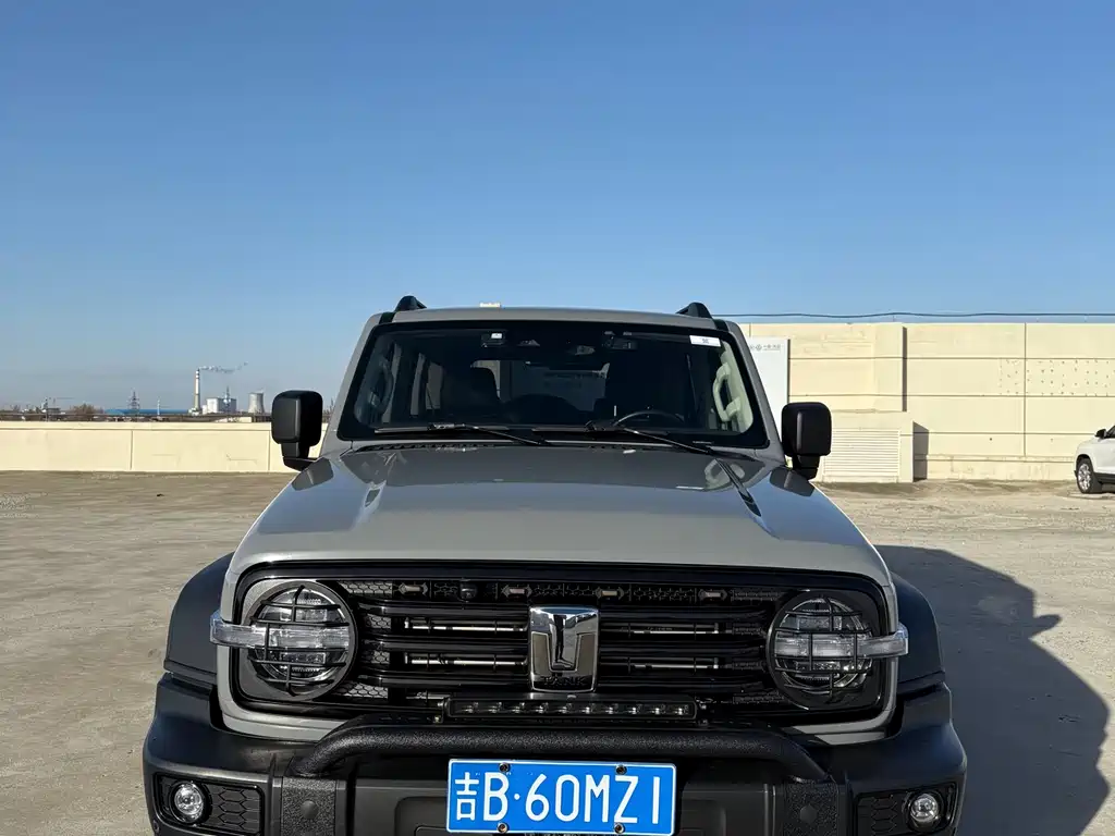 Tank 300 2022