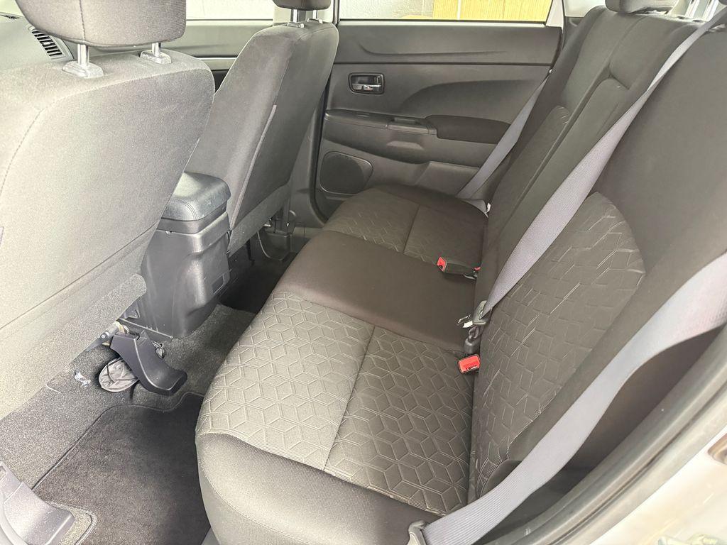Mitsubishi Outlander Sport 2024