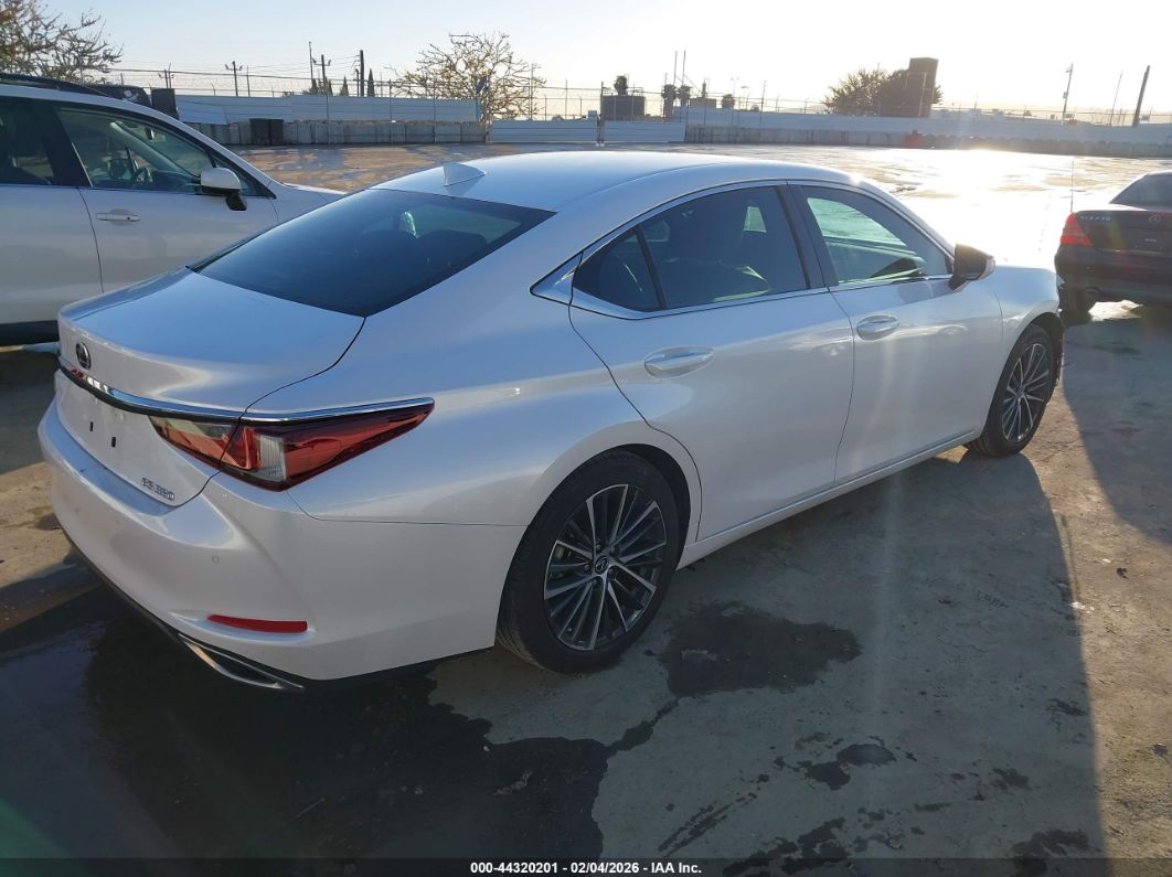 Lexus ES 2025