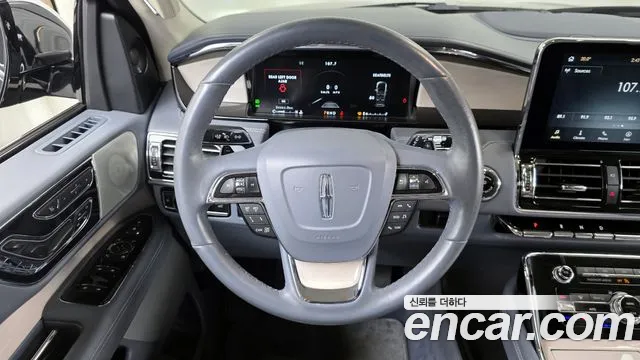 Lincoln Navigator 2020