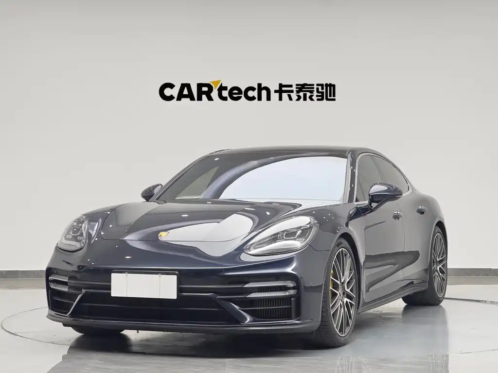Porsche Panamera 2022