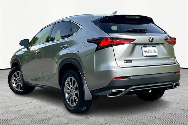 Lexus NX 300 2021