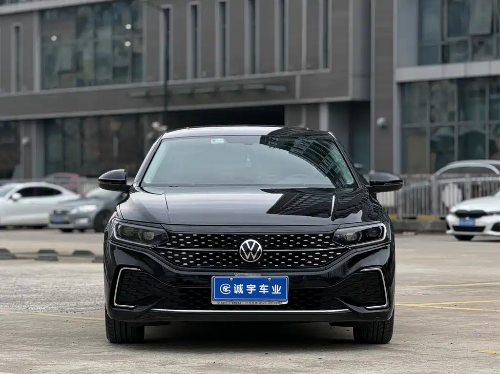 Volkswagen Passat 2021