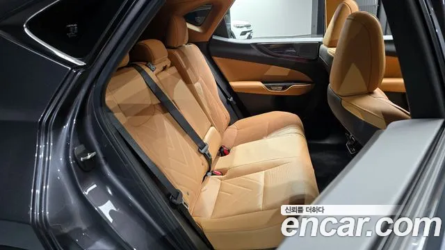 Lexus NX 2024