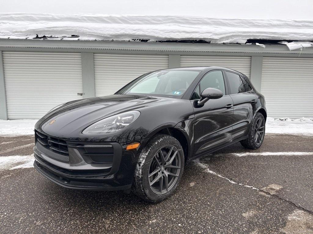 Porsche Macan 2025