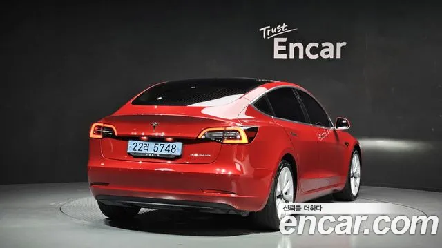 Tesla Model 3 2020