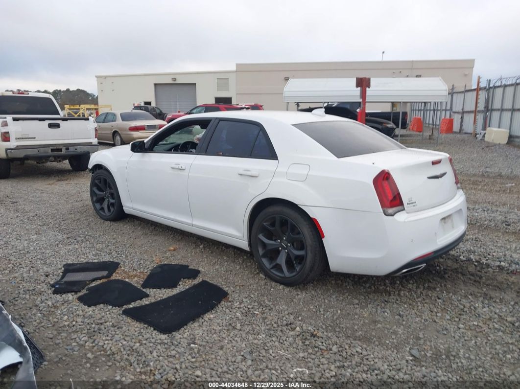 Chrysler 300 2020
