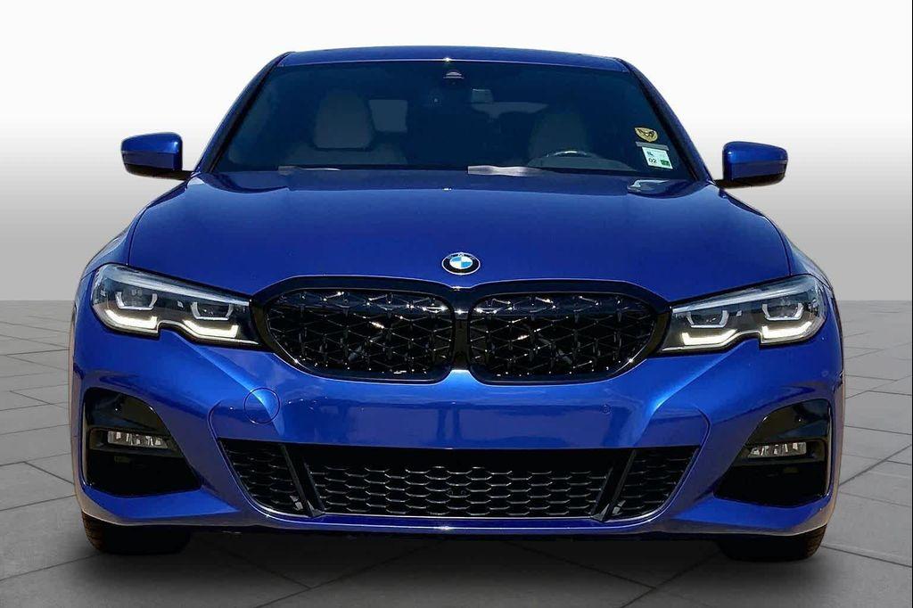 BMW 330 2021