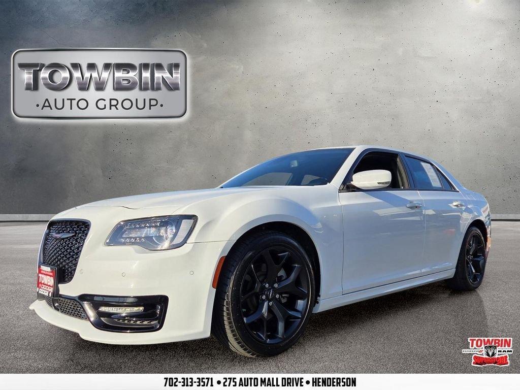 Chrysler 300 2023