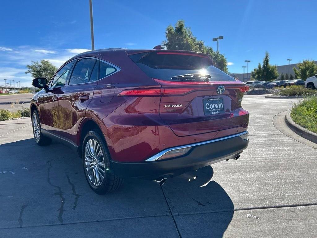 Toyota Venza 2023