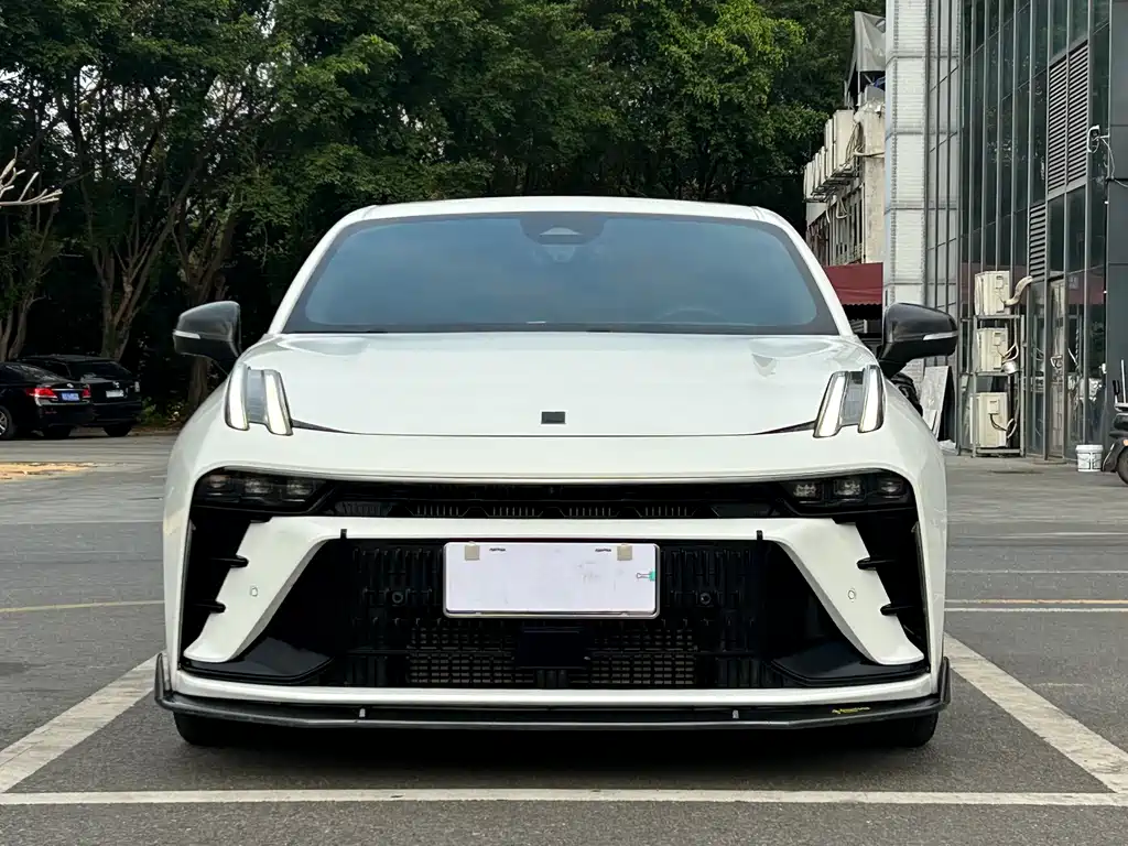 Lynk & Co 03 2023