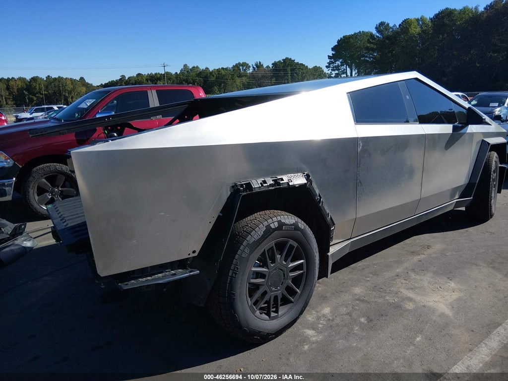 Tesla Cybertruck 2026